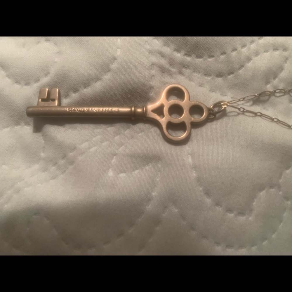 Tiffany large key necklace with chain